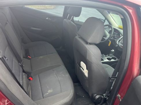 Used 2018 Chevrolet Cruze LT w/ LPO, Black Nameplate Package image 25