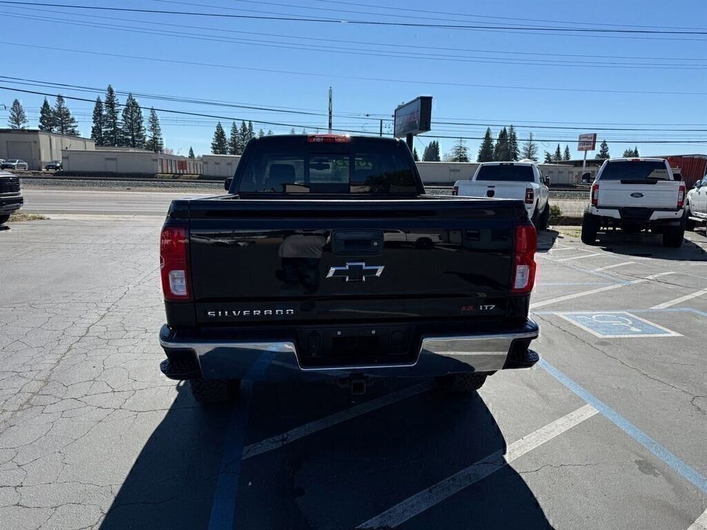 Used 2016 Chevrolet Silverado 1500 LTZ AWD/4WD image 6