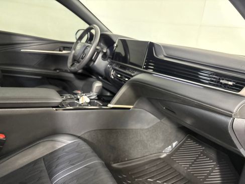 Used 2025 Toyota Camry XSE w/ Premium Plus Package AWD/4WD image 34