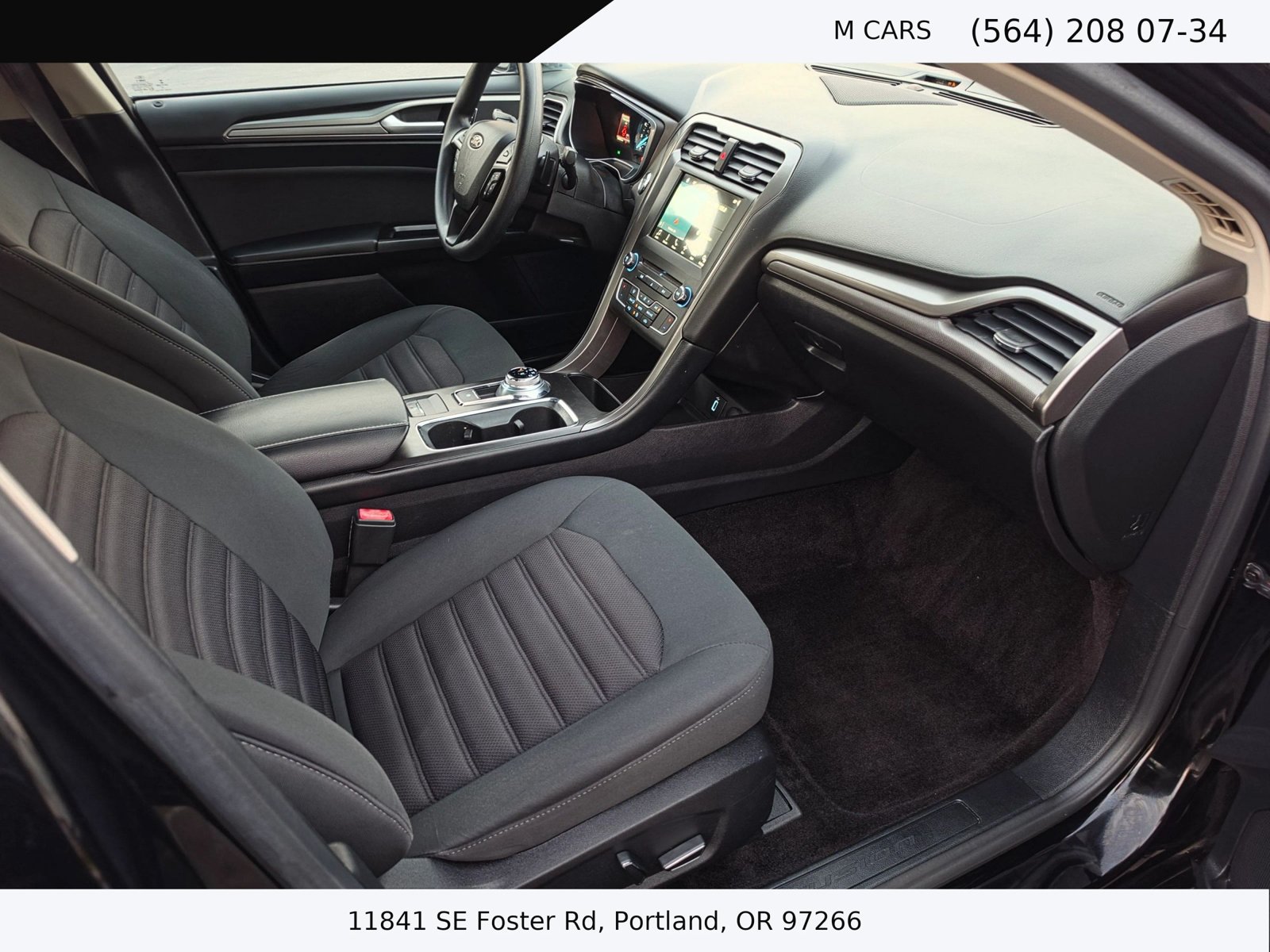 Used 2017 Ford Fusion SE w/ Fusion SE Technology Package FWD image 11