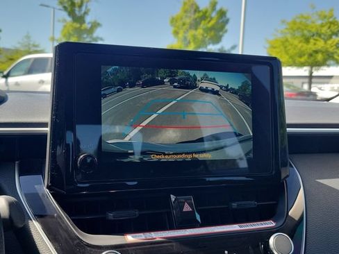 Used 2025 Toyota Corolla LE FWD image 19