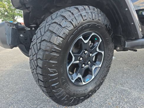 Used 2023 Jeep Wrangler Unlimited Rubicon 4xe AWD/4WD image 31