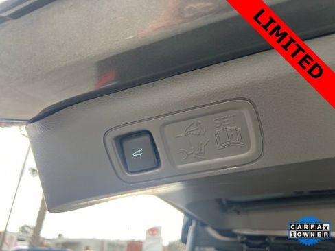 Used 2021 Ford Expedition Limited image 20