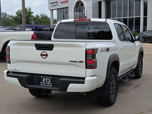 Used 2024 Nissan Frontier PRO-4X w/ Pro Premium Package AWD/4WD image 5