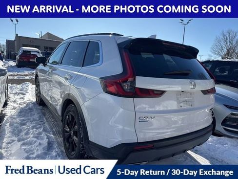 Used 2023 Honda CR-V Sport Touring image 4