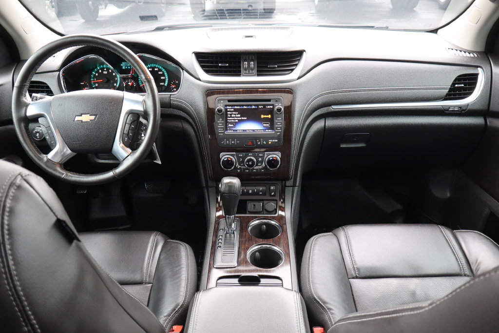 Used 2017 Chevrolet Traverse Premier AWD/4WD image 18