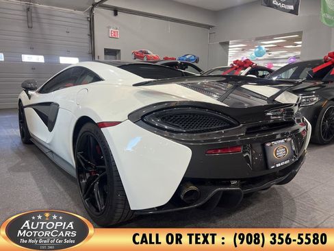 Used 2017 McLaren 570S Coupe image 4