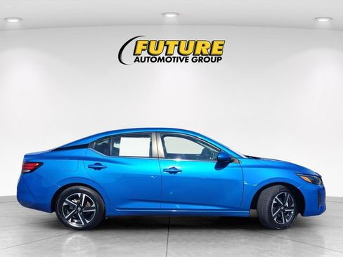 Certified 2025 Nissan Sentra SV FWD image 3
