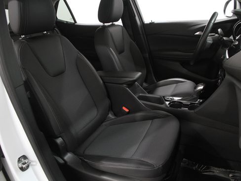 Certified 2022 Buick Encore GX Preferred w/ Cold Weather Comfort Package image 16