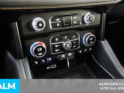 Used 2024 GMC Yukon AT4 w/ AT4 Premium Plus Package AWD/4WD image 41