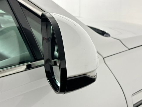 Used 2024 Genesis GV80 2.5T image 10