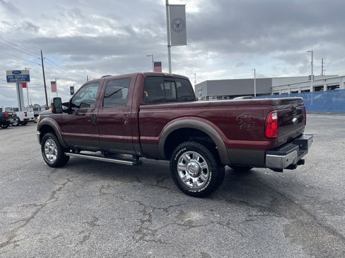 Used 2016 Ford F250 Lariat w/ Chrome Package image 3