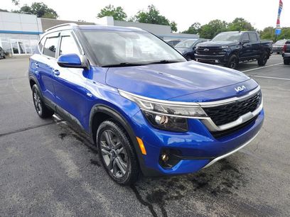 Used 2023 Kia Seltos S w/ Navigation Package