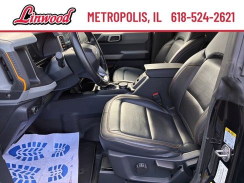 Used 2022 Ford Bronco Badlands image 14