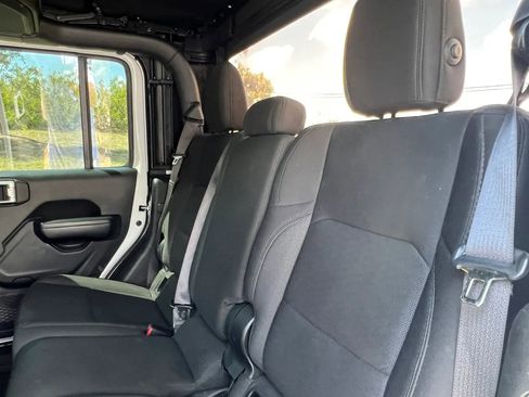 Used 2020 Jeep Gladiator Sport w/ Quick Order Package 24S image 32