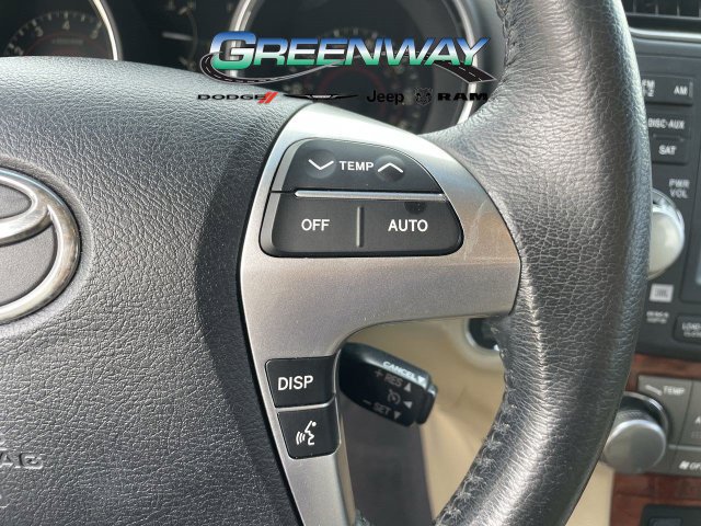 Used 2012 Toyota Highlander Limited w/ Tow Pkg FWD image 28