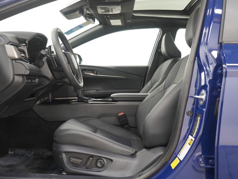 Used 2025 Toyota Camry XSE image 20