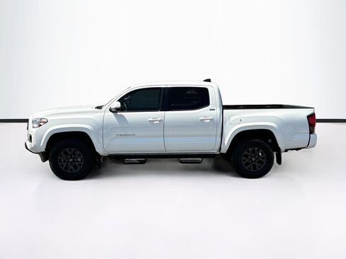 Certified 2023 Toyota Tacoma SR5 w/ Technology Package AWD/4WD image 8