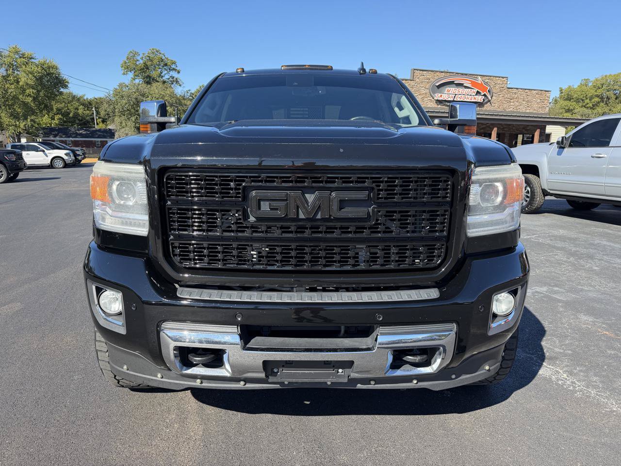 Used 2015 GMC Sierra 2500 Denali w/ Duramax Plus Package AWD/4WD image 7