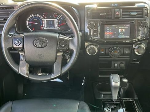 Used 2019 Toyota 4Runner TRD Off-Road Premium AWD/4WD image 4