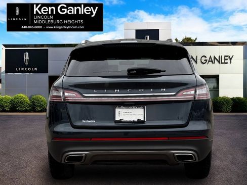 Used 2023 Lincoln Nautilus AWD w/ Premium Package image 6