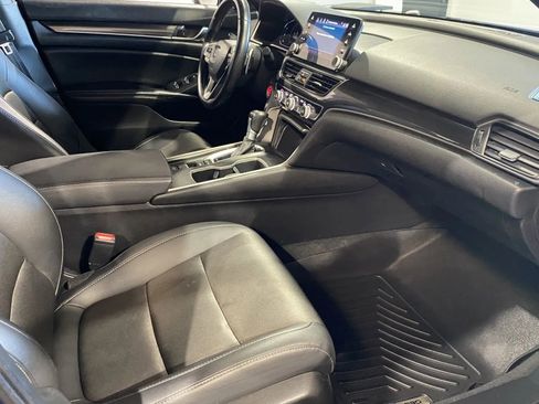 Used 2021 Honda Accord Sport image 6