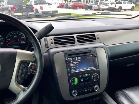 Used 2014 Chevrolet Tahoe LT AWD/4WD image 7