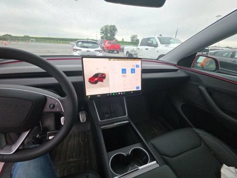 Used 2026 Tesla Model Y AWD image 12