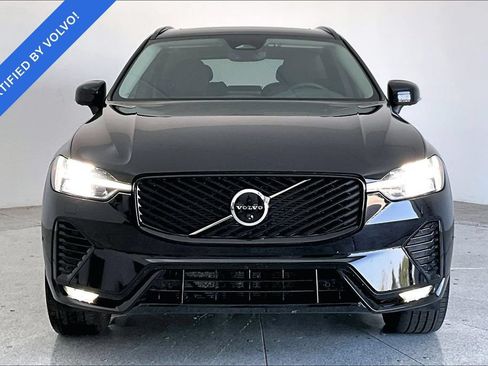 Certified 2026 Volvo XC60 B5 Plus AWD/4WD image 3