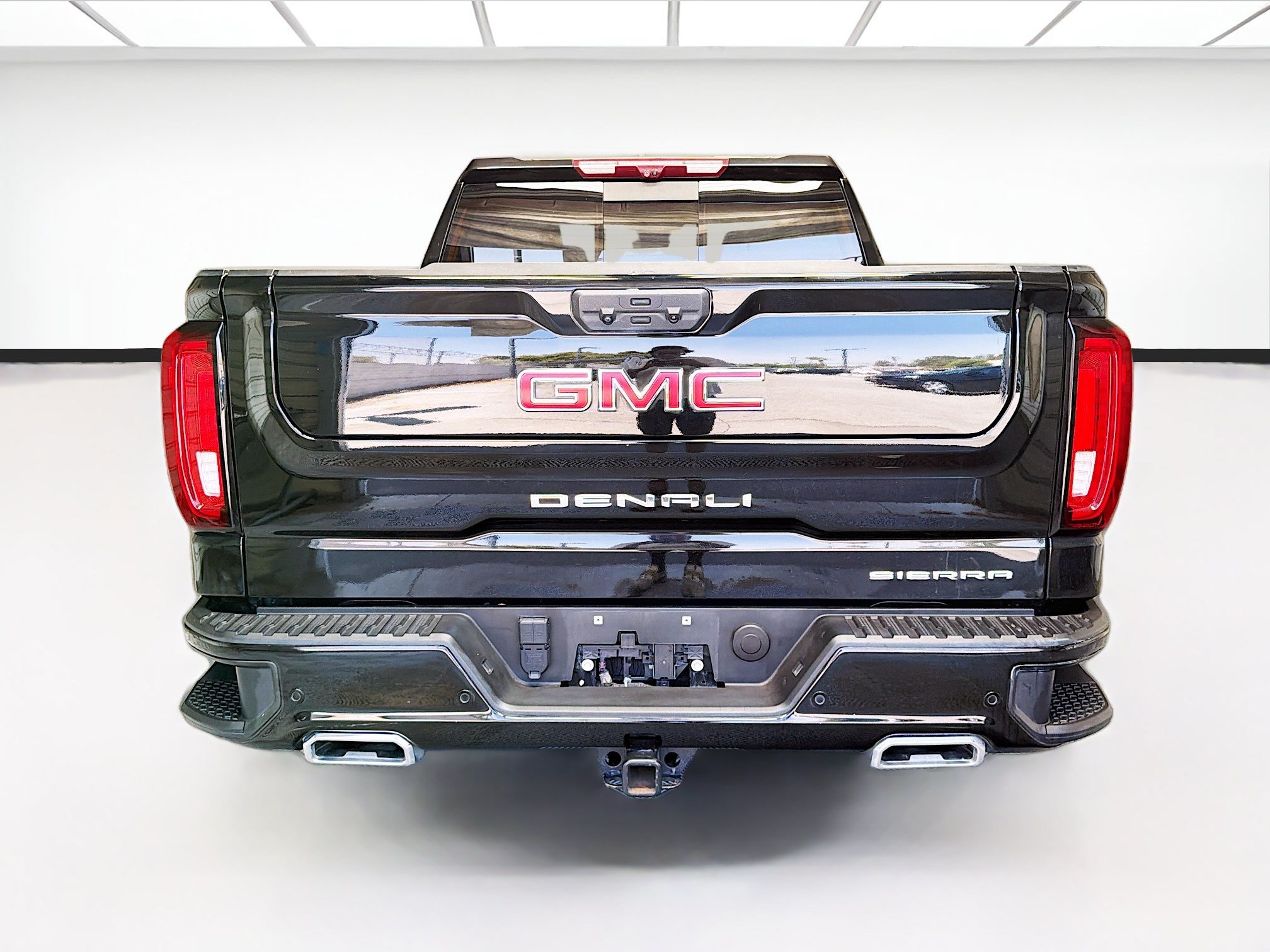 Used 2024 GMC Sierra 1500 Denali w/ Denali Reserve Package AWD/4WD image 5