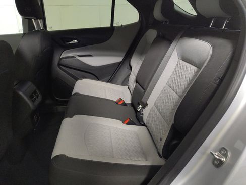 Used 2022 Chevrolet Equinox LS AWD/4WD image 18