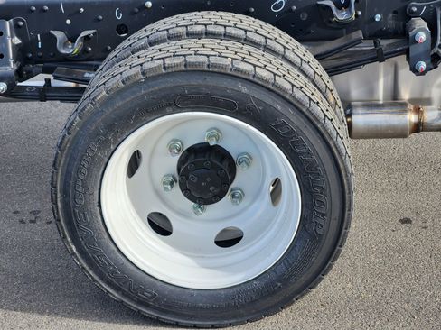 New 2026 Isuzu NPR image 10