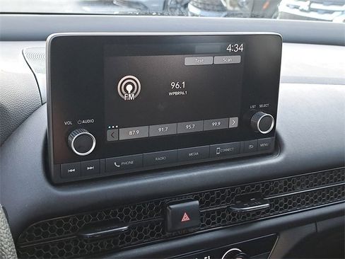 Certified 2023 Honda HR-V LX image 26