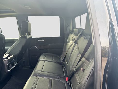 Used 2022 GMC Sierra 2500 Denali w/ Denali Black Diamond Edition image 25