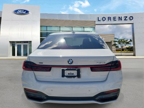 Used 2021 BMW 750i xDrive w/ Luxury Rear Seating Package AWD/4WD image 6