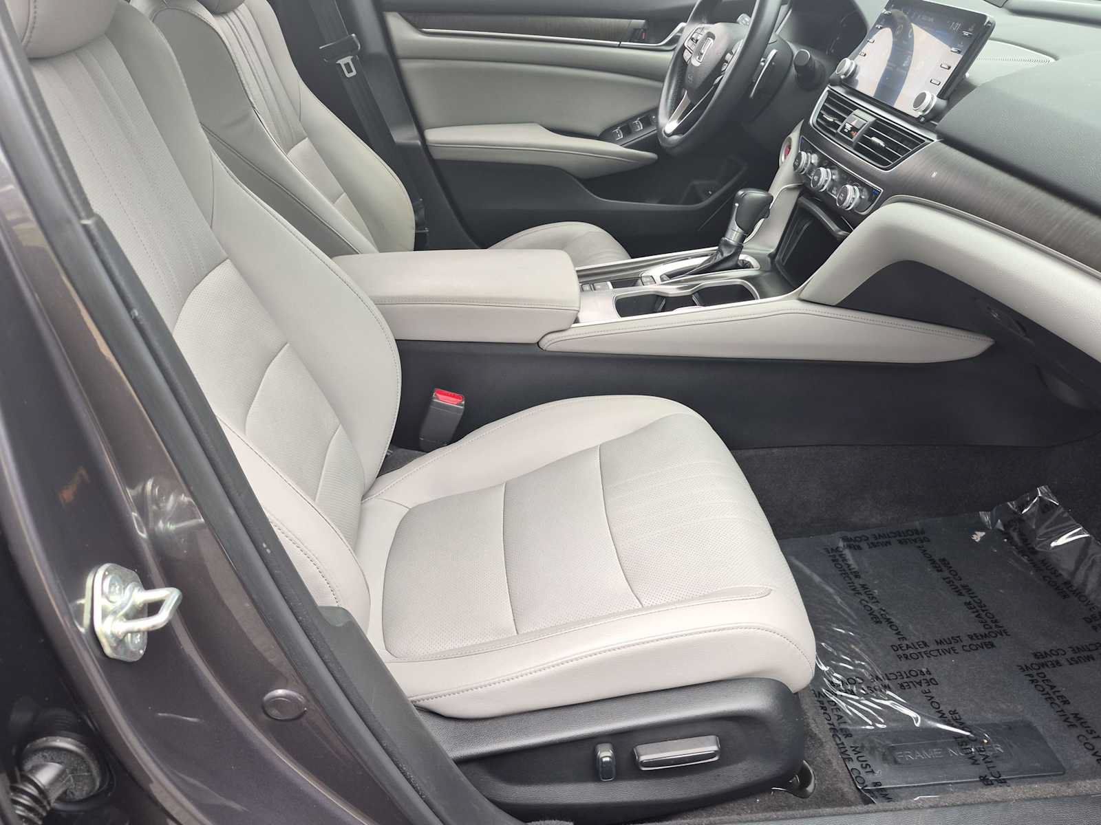 Used 2018 Honda Accord Touring image 22