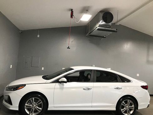 Used 2018 Hyundai Sonata SEL w/ Tech Package 02 FWD image 6
