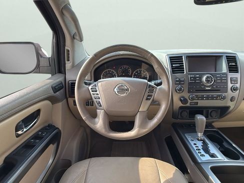 Used 2015 Nissan Armada Platinum image 12