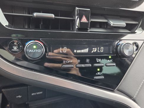 Used 2024 Toyota Camry SE FWD image 28