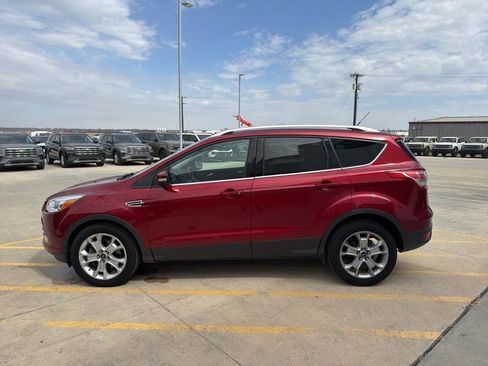 Used 2016 Ford Escape Titanium image 4