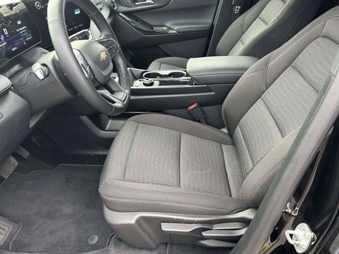 Used 2026 Chevrolet Equinox LT FWD image 15