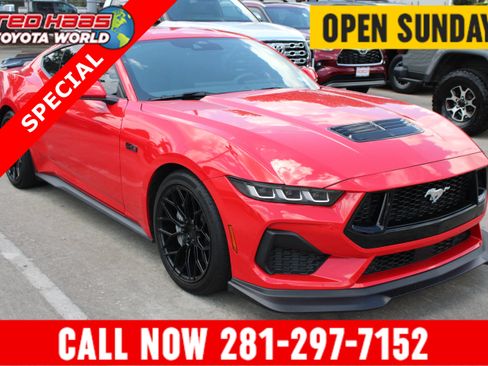 Used 2024 Ford Mustang GT RWD image 1