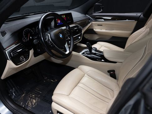 Used 2019 BMW 640i Gran Turismo xDrive image 46