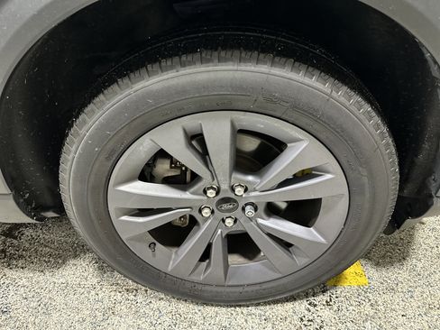 Certified 2023 Ford Explorer XLT w/ Equipment Group 202A image 13