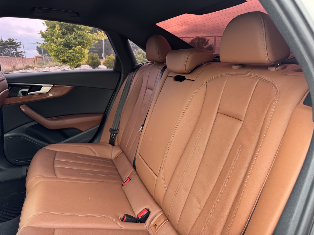 Used 2022 Audi A4 2.0T Premium AWD/4WD image 8