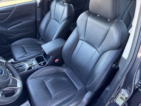 Used 2023 Subaru Forester Touring image 13