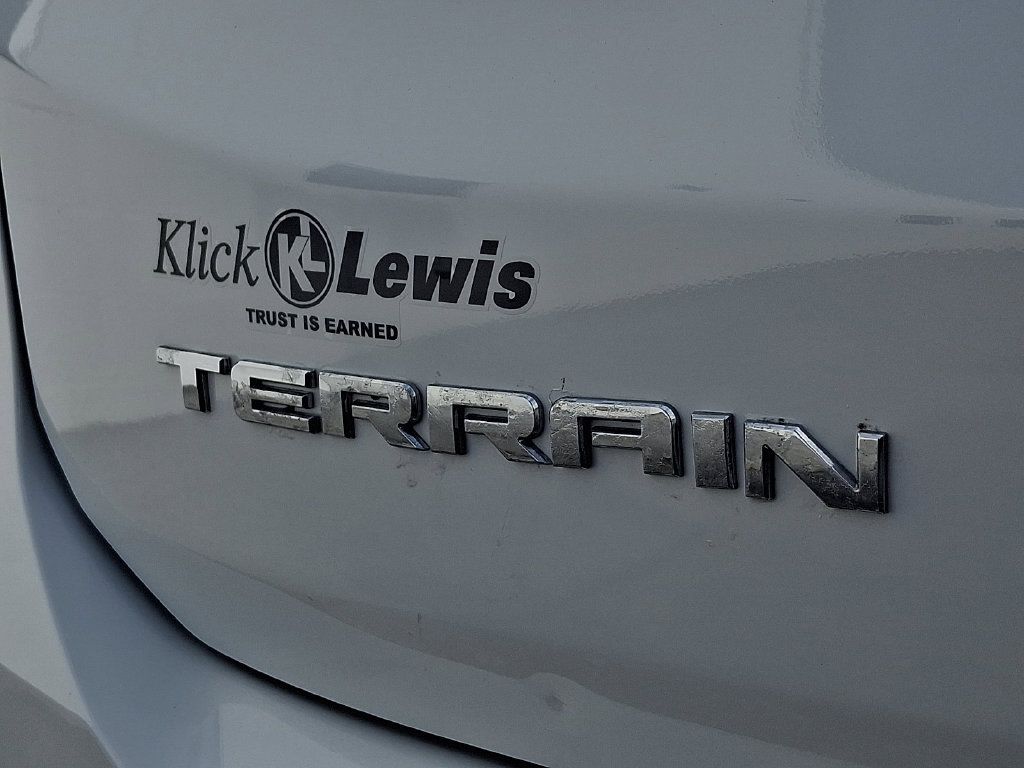 Used 2023 GMC Terrain SLE FWD image 32