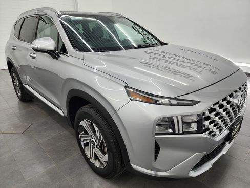 Used 2023 Hyundai Santa Fe SEL w/ Premium Package image 2