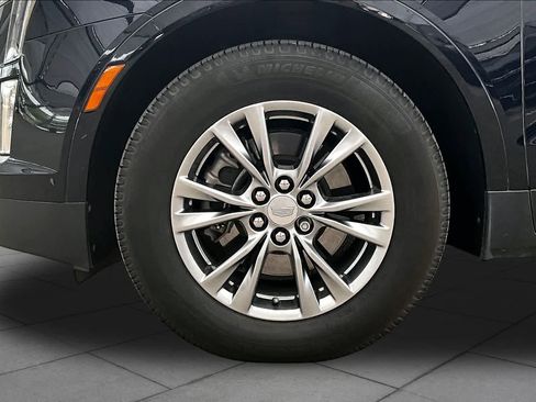 Used 2021 Cadillac XT5 Premium Luxury FWD image 11
