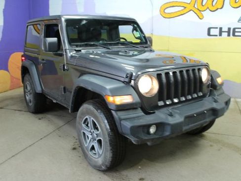 Used 2021 Jeep Wrangler Sport AWD/4WD image 4
